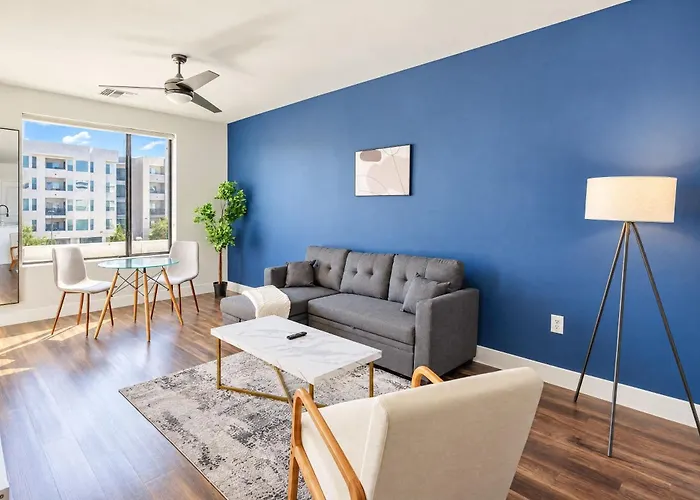 Dt 1bd With Pool Gym Parking Wd